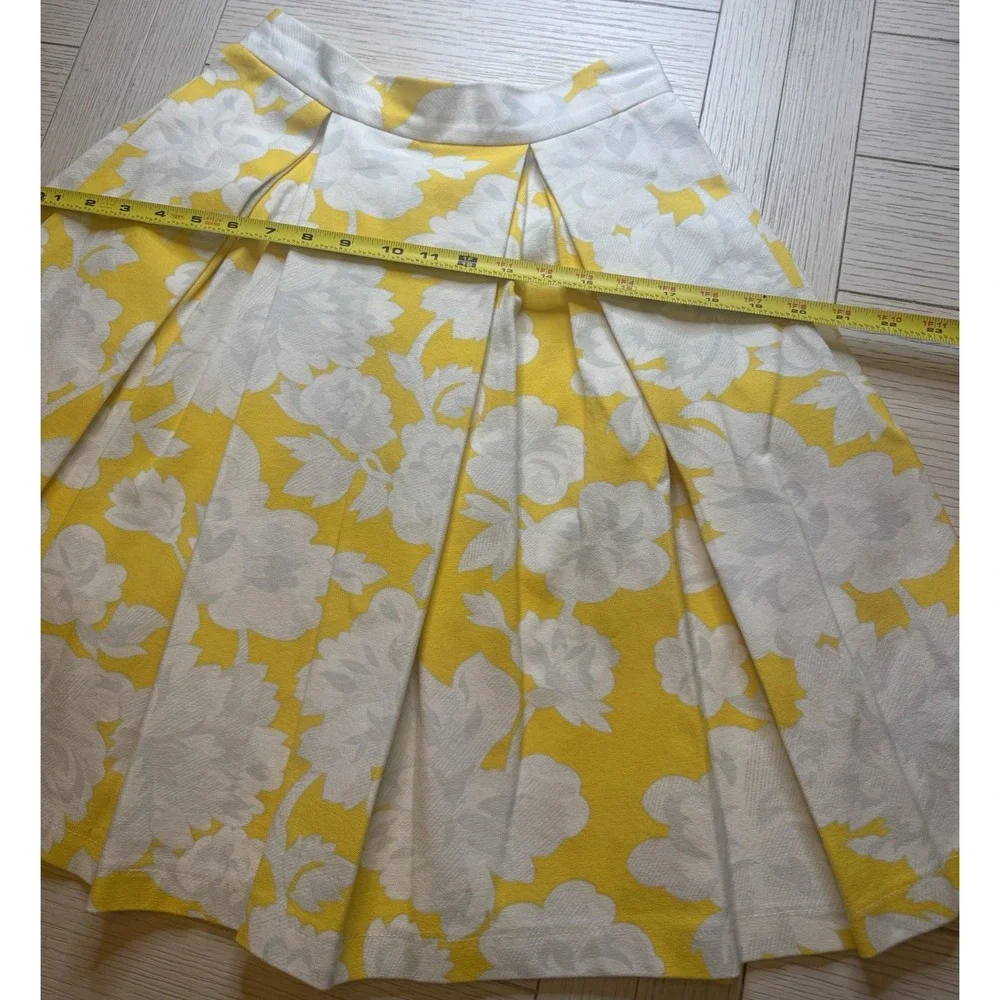 Top Shop Ladies A Line Knee Length Exposed Zipper Yellow Floral Print Skirt. Sz4